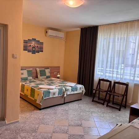 Guest House Nikolovi Lozenec Exteriér fotografie